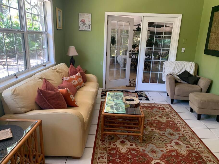One Bed Suite Near Beaches And Downtown Σεϊρασότα Εξωτερικό φωτογραφία
