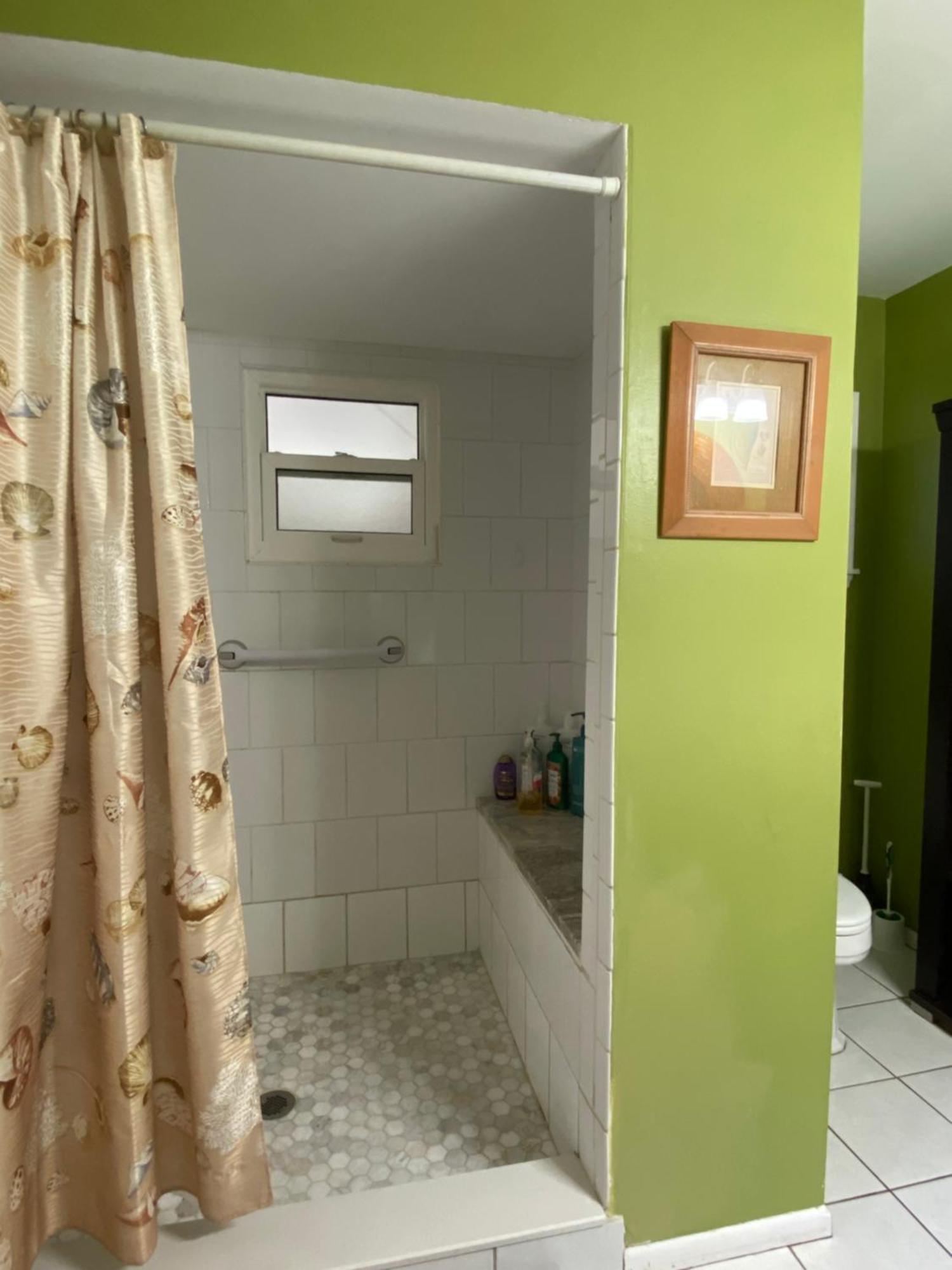 One Bed Suite Near Beaches And Downtown Σεϊρασότα Εξωτερικό φωτογραφία